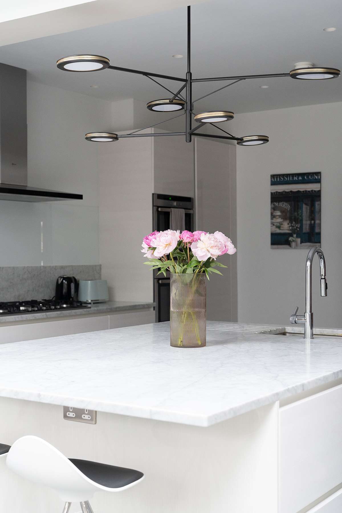 kitchen with flowers
